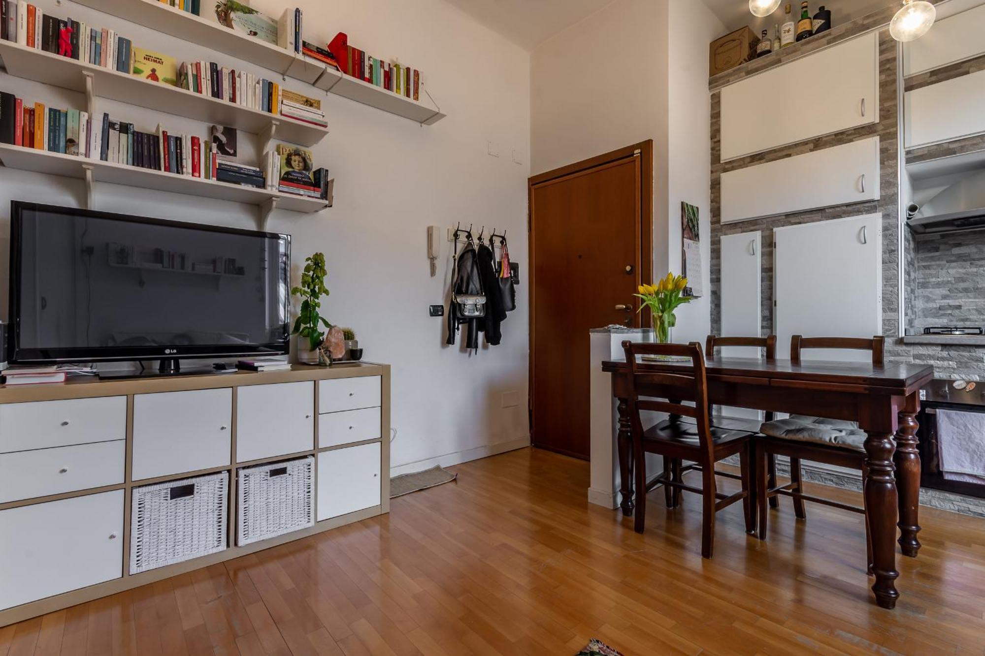 Antica Corte Navigli-Darsena Милано Стая снимка
